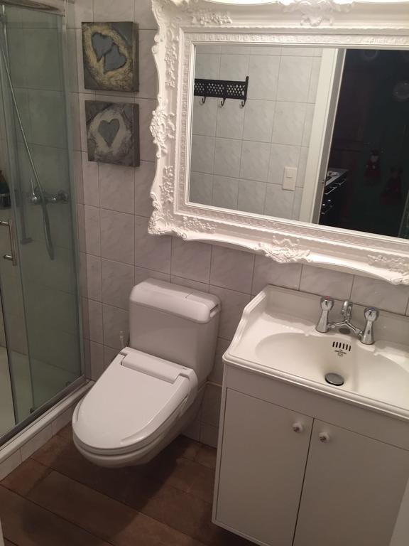 Meschihouse - Chesa Engadina Apartment ซาเมอดัน ภายนอก รูปภาพ